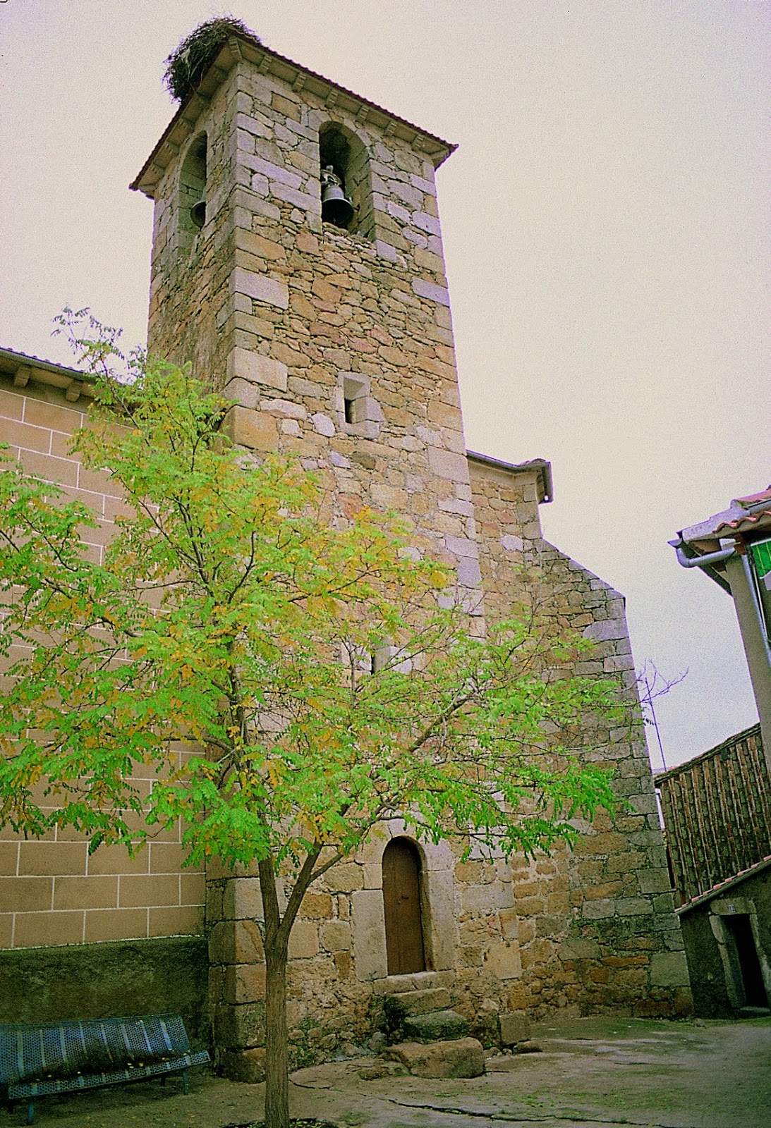 32-33_8 iglesia de aldeanueva
