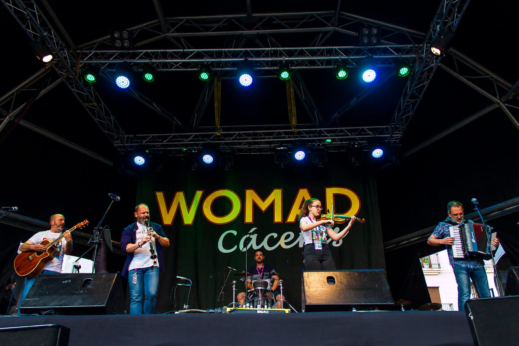 XI FIESTA DE LA TRASHUMANCIA: Folk ENVEREA