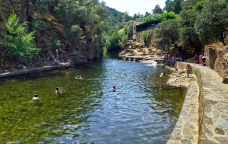 piscina_natural_abadia_2